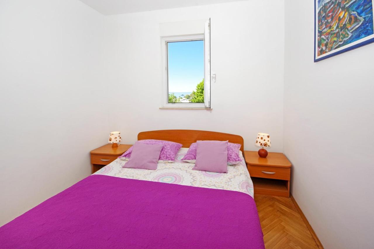 Kus Apartment *